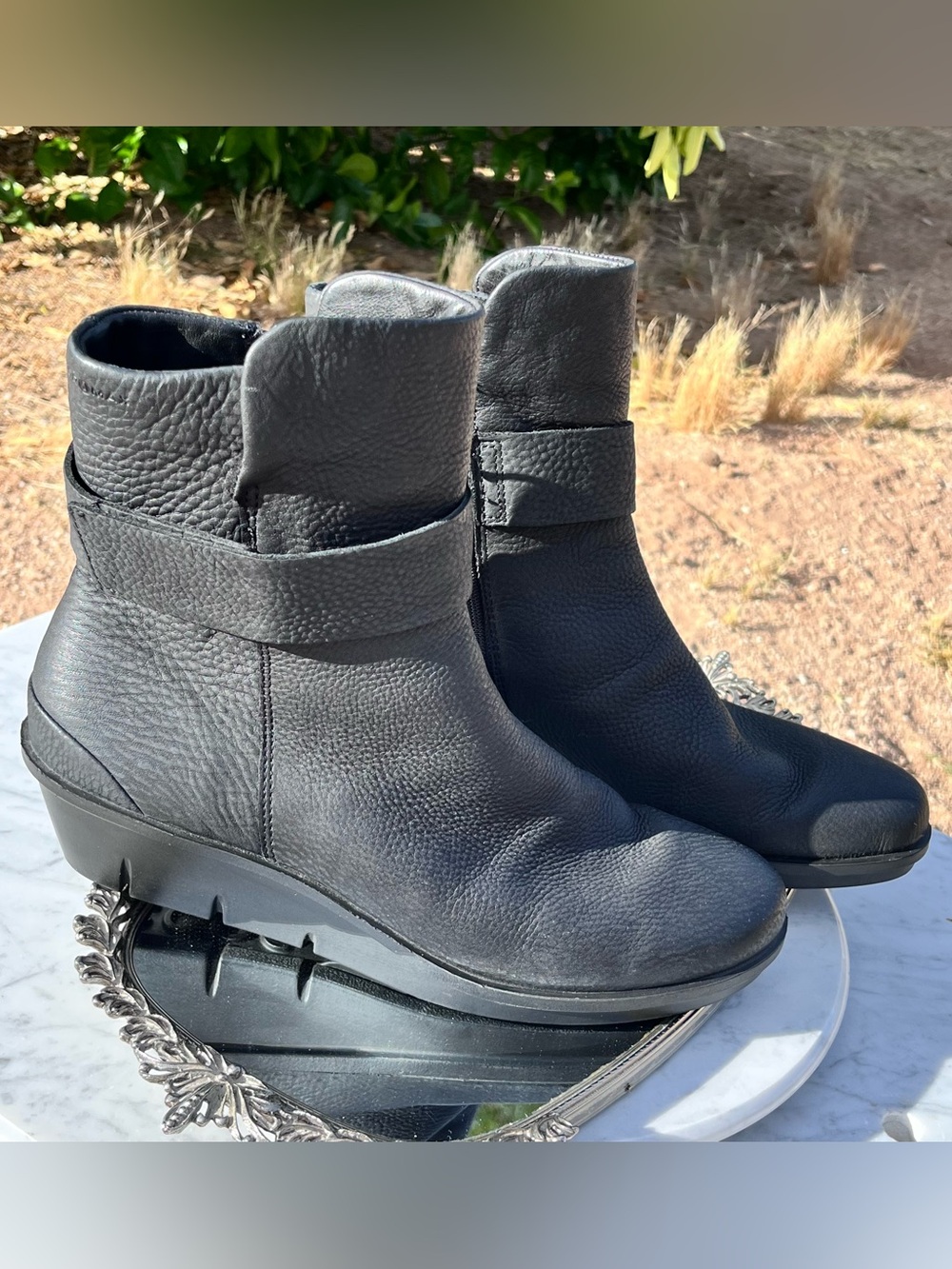Ecco Skyler Mid-Cut Boot Black Boot 42EU/11 Water Repellant Wedge Sole Side Zip